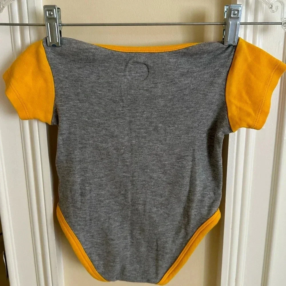 Unisex Baby‎ 18 months NHL Hockey Nashville Predators One Piece Bodysuit Gray